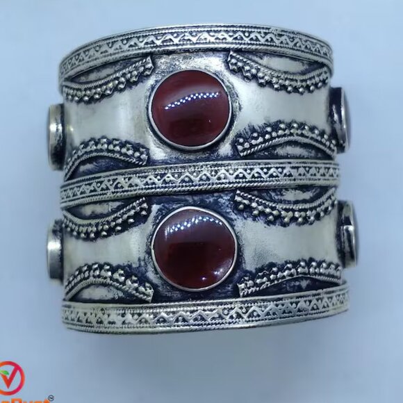 Single Afghan Kuchi Cuff Bracelet: Tribal Boho Statement Jewelry - Picture 2 of 8